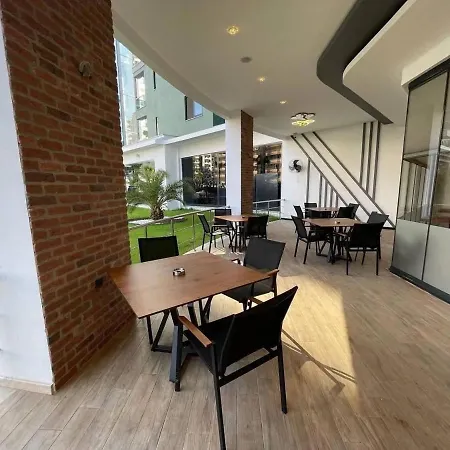 Serenity Apartment *